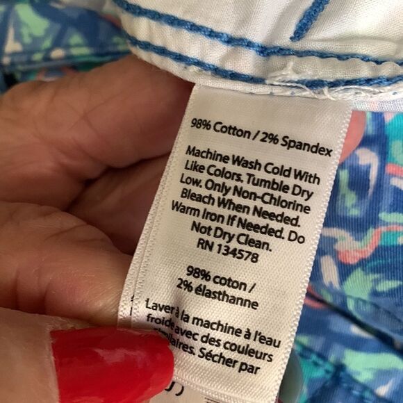 Vineyard Vines size 4 blue and pink shorts - Picture 8 of 11